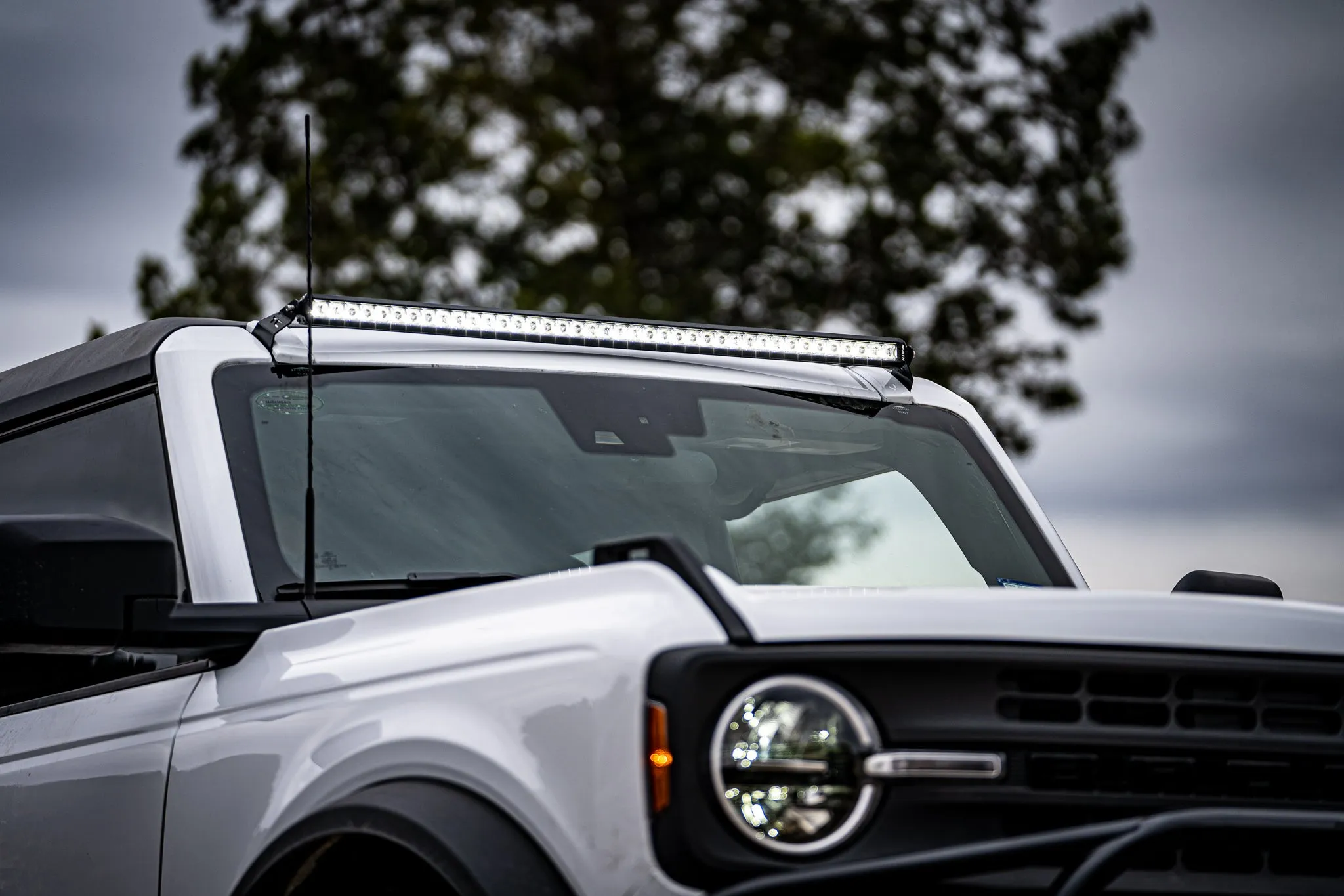 40" Bronco Light Bar Mount