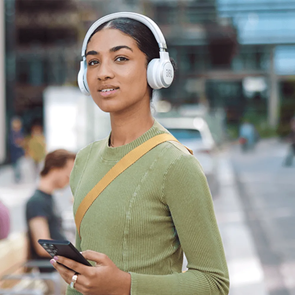 JBL Live 670NC Bluetooth Headphone