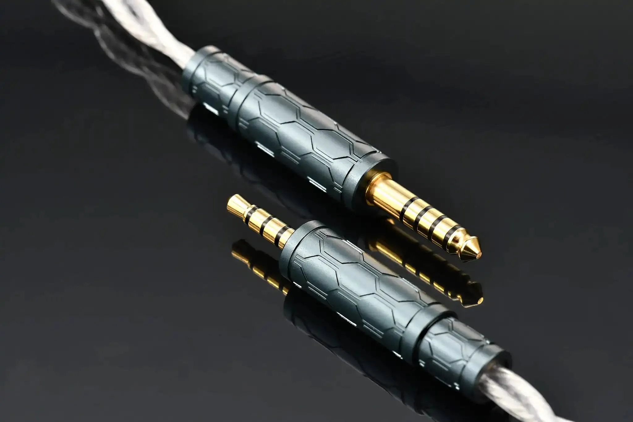 Kinera Gramr Pro | Silver 2-Pin IEM Upgrade Cable