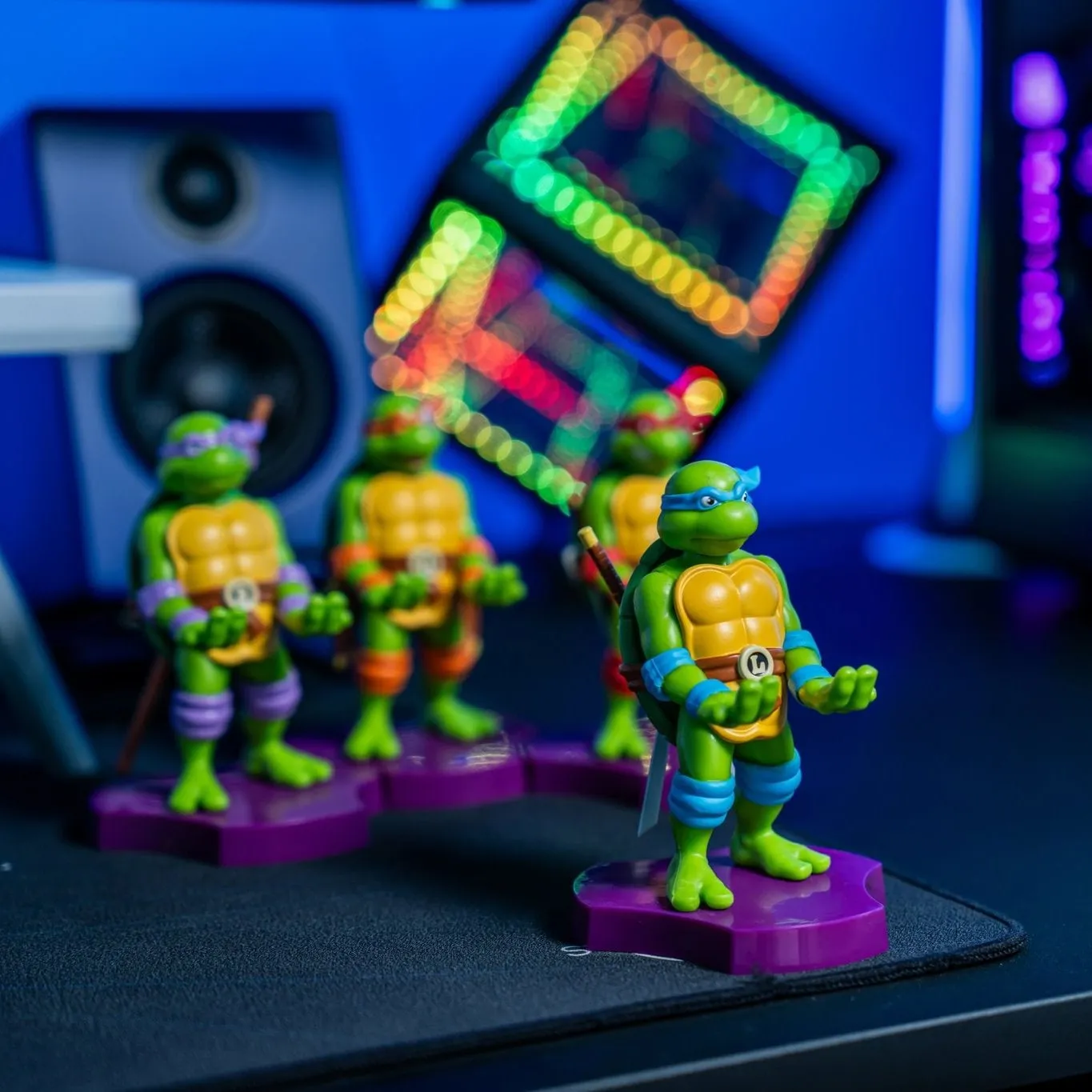 TMNT: Leonardo Holdems, Mini Phone Stand and Device Holder